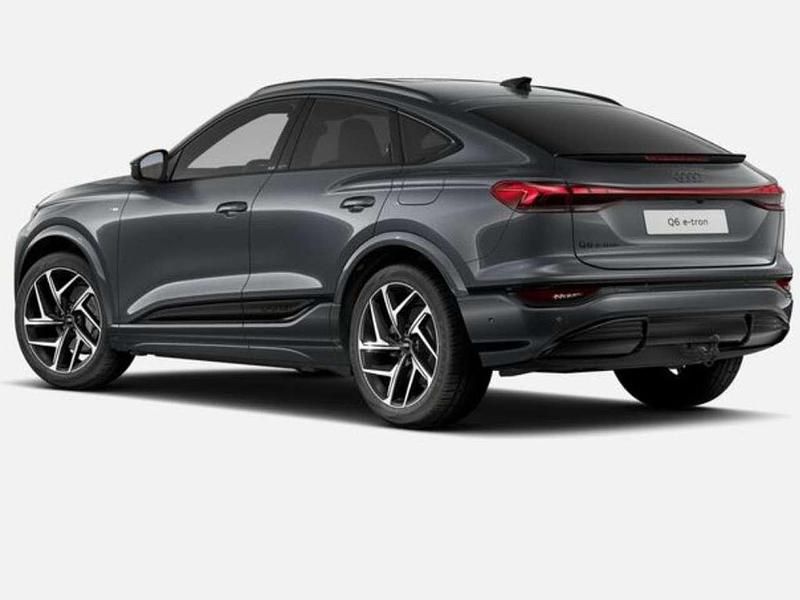 Neu Audi Q6 Sportback e-tron Business 225 kW (306 PS) 2025 Daytonagrau perleffekt SUV
