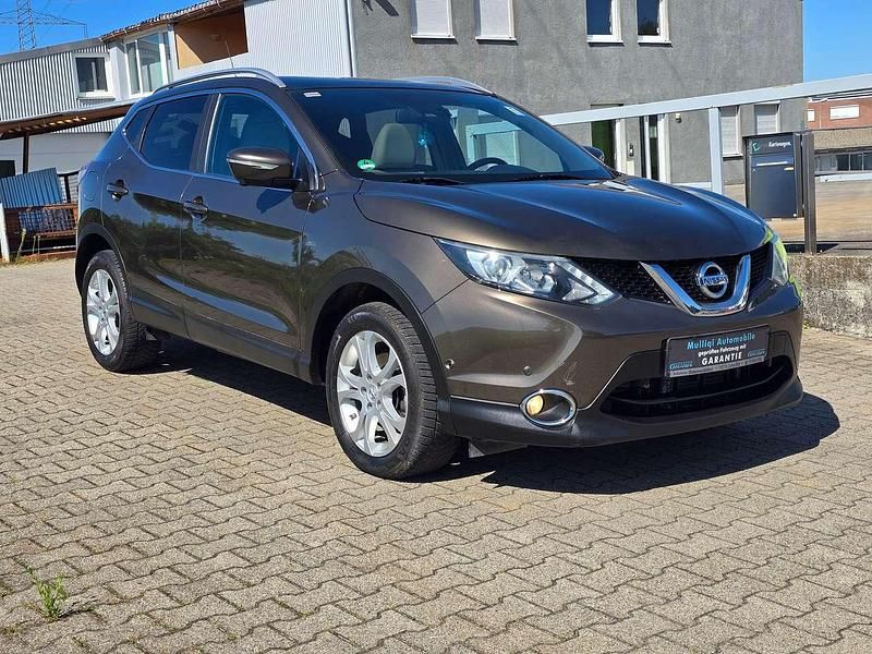 Bronze metallic Gebraucht 2014 Nissan Qashqai Tekna SUV | 10.990 € (Guter Preis) - Bild 1/4