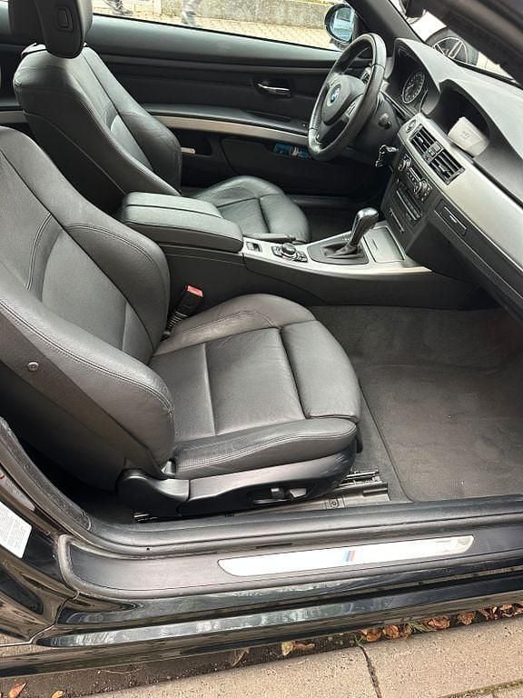 Gebraucht BMW 330 Cabriolet Performance 272 PS (200 kW) 2008 Schwarz Cabrio