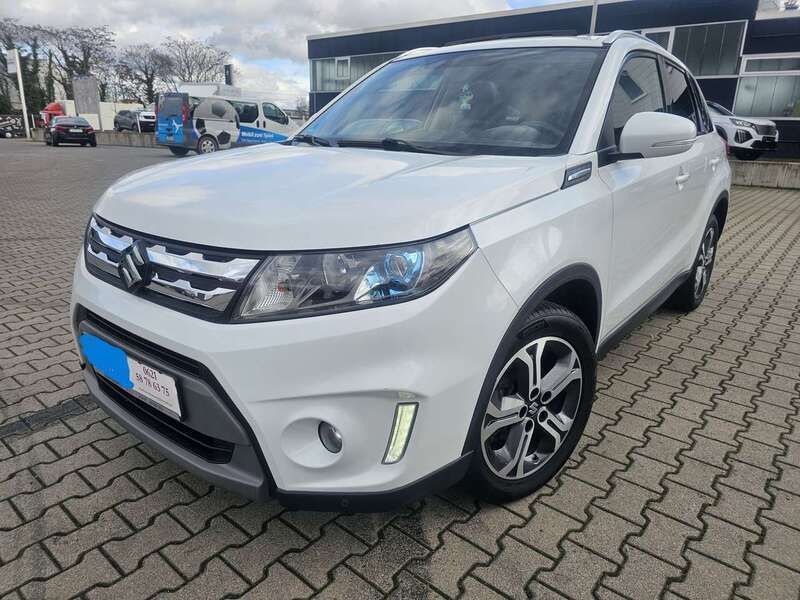 Cool white pearl metalic Gebraucht 2016 Suzuki Vitara SUV | 13.400 € (Fairer Preis) - Bild 1/4