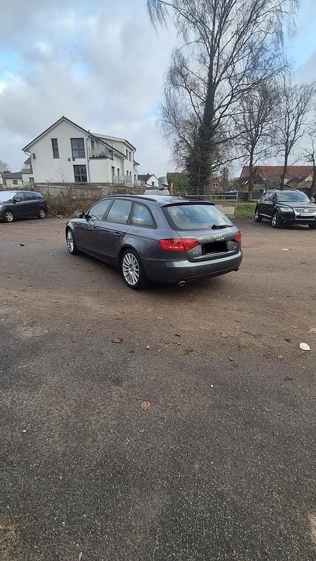 Gebraucht Audi A4 Ambiente 247 PS (181 kW) 2010 Grau Kombi