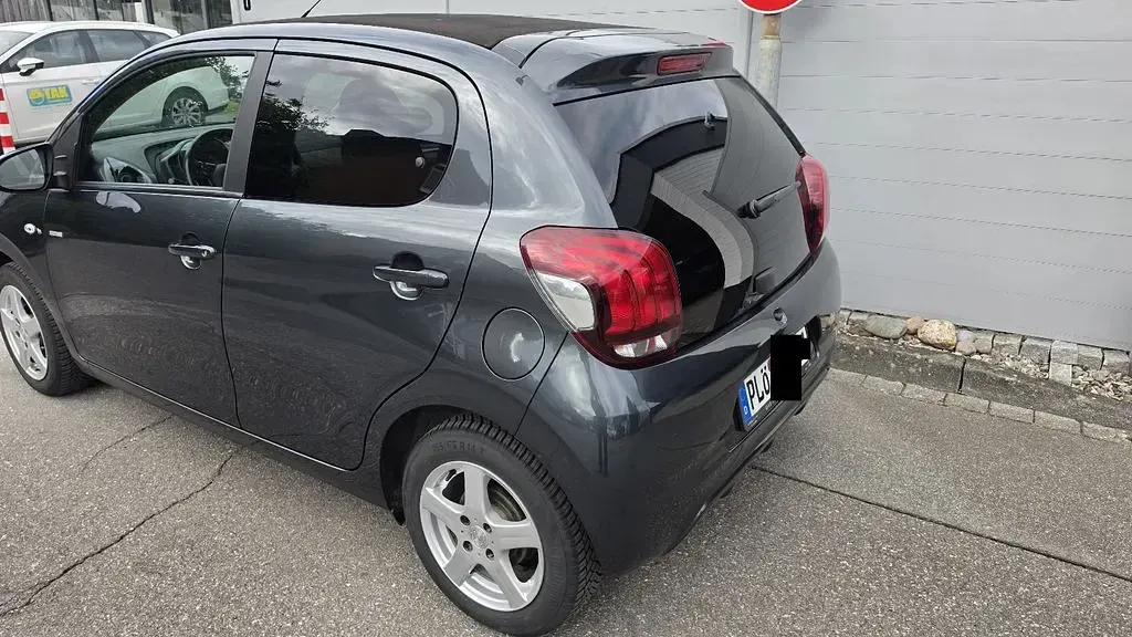 Gebraucht Peugeot 108 Style 72 PS (52 kW) 2019 Schwarz Limousine