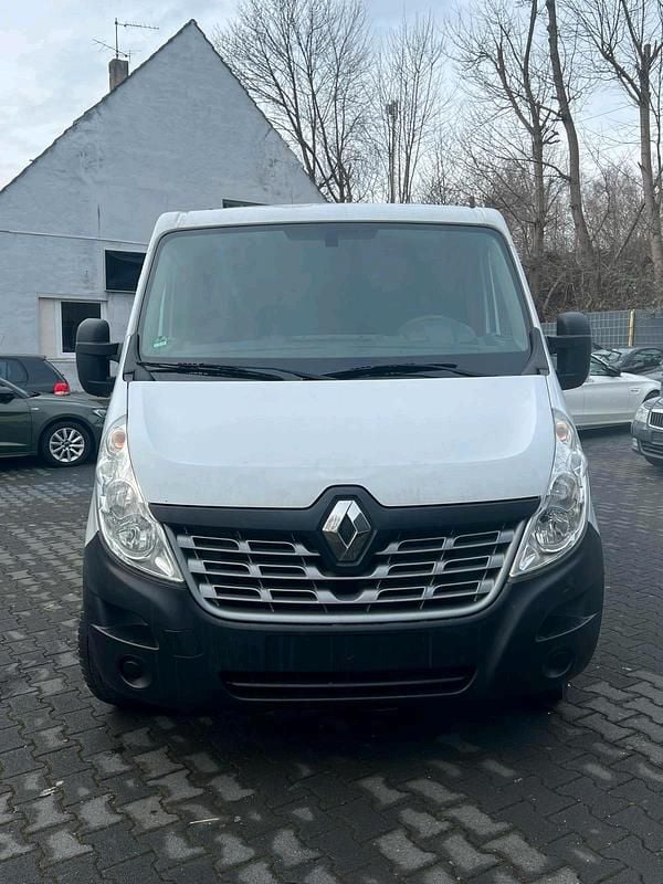 Second-hand Renault Master 110 CP (80 kW) 2019 Alb Van