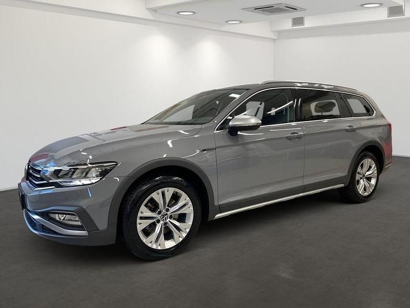 Gebraucht VW Passat Alltrack 200 PS (147 kW) 2023 Grau Kombi