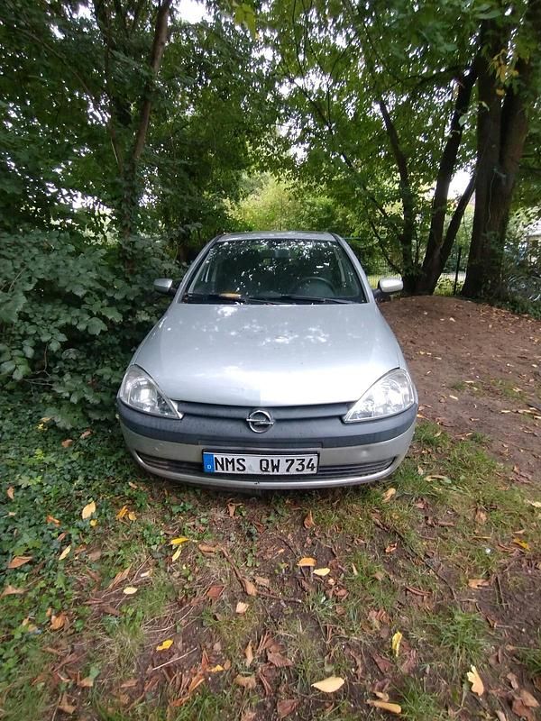 Grau Gebraucht 2001 Opel Corsa Kleinwagen | 500 € (Superpreis) - Bild 1/4