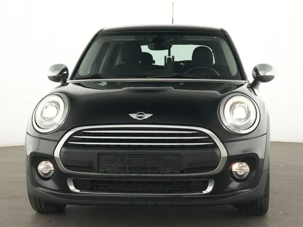 Gebraucht Mini ONE 102 PS (75 kW) 2016 Midnight black metallic Kleinwagen