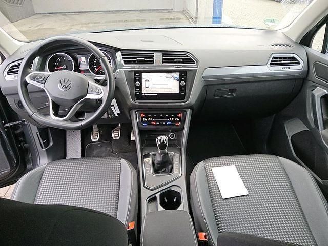 Gebraucht VW Tiguan Active 131 PS (96 kW) 2022 SUV
