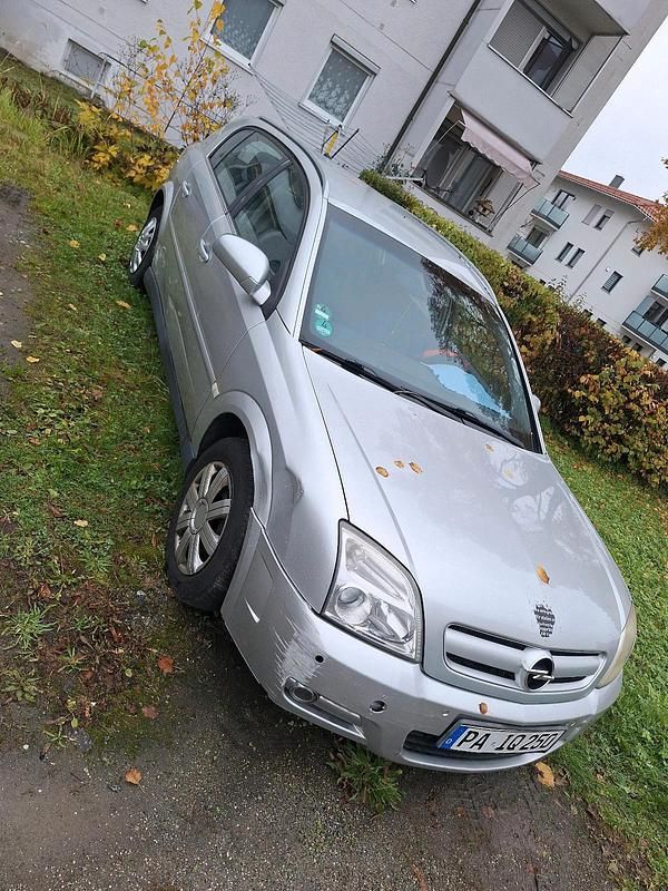 Silber Gebraucht 2004 Opel Signum Kleinwagen | 500 € (Superpreis) - Bild 1/4