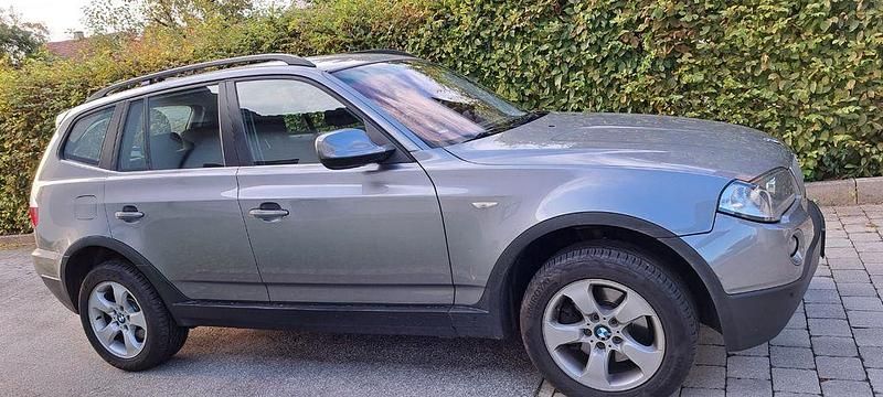 Grau Gebraucht 2009 BMW X3 Lifestyle SUV | 6.000 € (Fairer Preis) - Bild 1/4