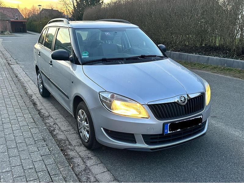 Gebraucht Skoda Fabia 69 PS (50 kW) 2014 Silber Kombi