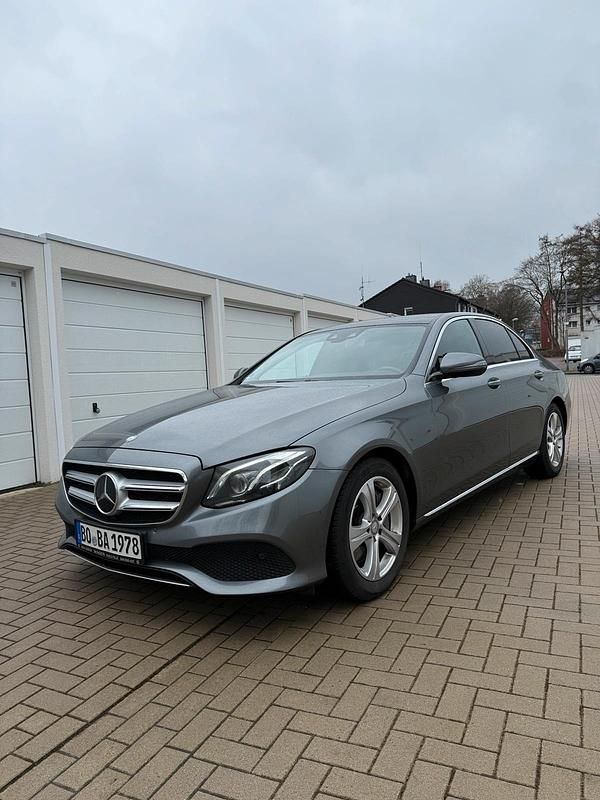 Gebraucht Mercedes E350 258 PS (189 kW) 2016 Grau Limousine