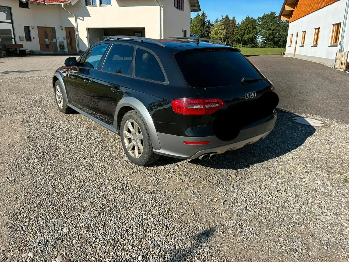 Używany Audi A4 Allroad 177 KM (130 kW) 2013 Czarny Kombi