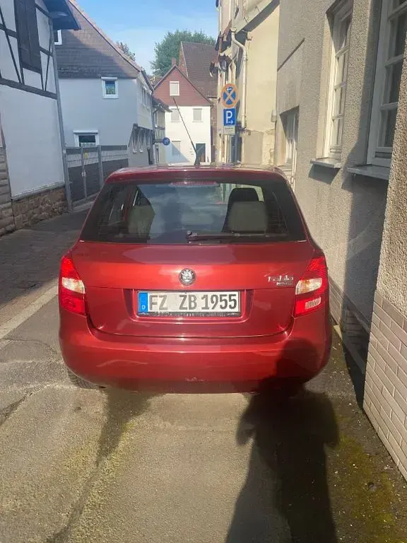 Gebraucht Skoda Fabia Cool Edition 60 PS (44 kW) 2008 Rot Limousine