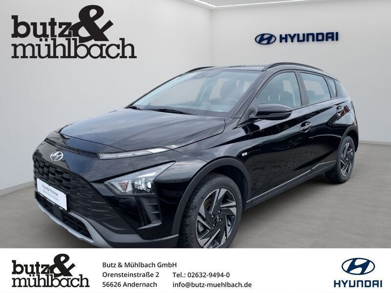 Phantom black / met Gebraucht 2024 Hyundai Bayon Trend SUV | 18.490 € (Superpreis) - Bild 1/3