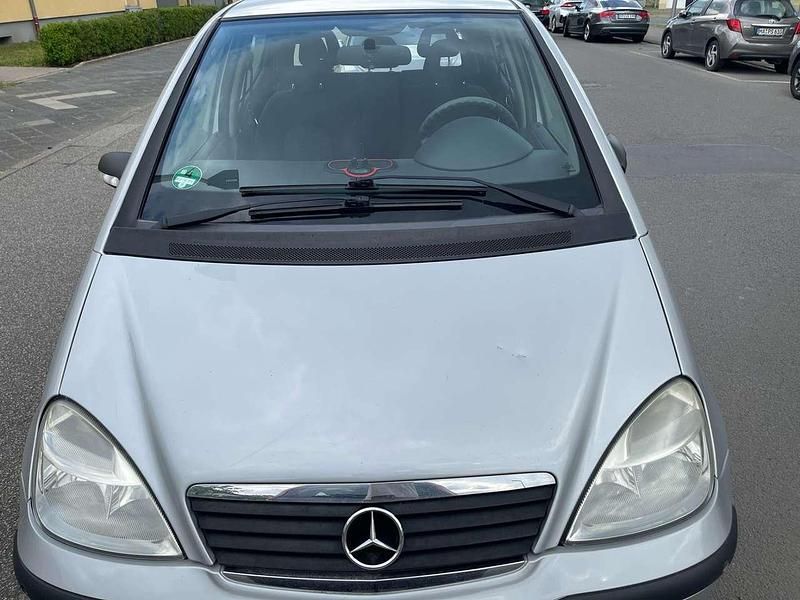 Grau Gebraucht 2003 Mercedes A160 Elegance Kombi | 2.200 € (Etwas zu teuer) - Bild 1/4
