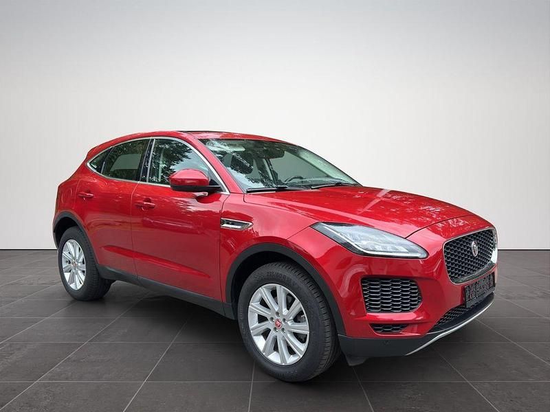 Rot Gebraucht 2020 Jaguar E-Pace SUV | 19.900 € (Superpreis) - Bild 1/4