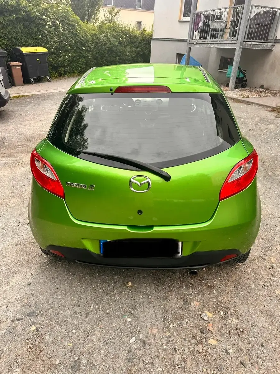 Gebraucht Mazda 2 86 PS (63 kW) 2009 Grün Kleinwagen