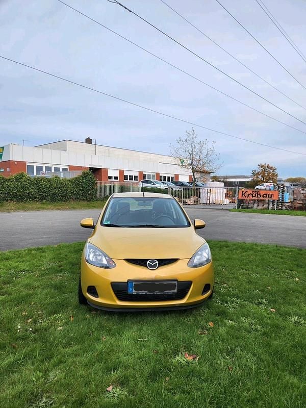 Gelb Gebraucht 2008 Mazda 2 Kleinwagen | 3.000 € (Fairer Preis) - Bild 1/4