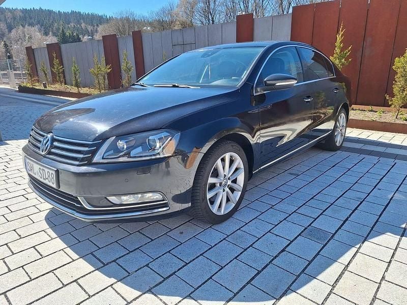 Gebraucht VW Passat Highline 150 PS (110 kW) 2012 Schwarz Limousine