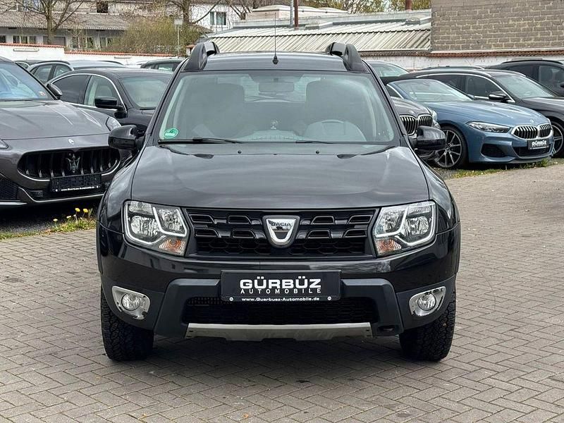 Gebraucht Dacia Duster Black Shadow 125 PS (91 kW) 2017 Schwarz SUV