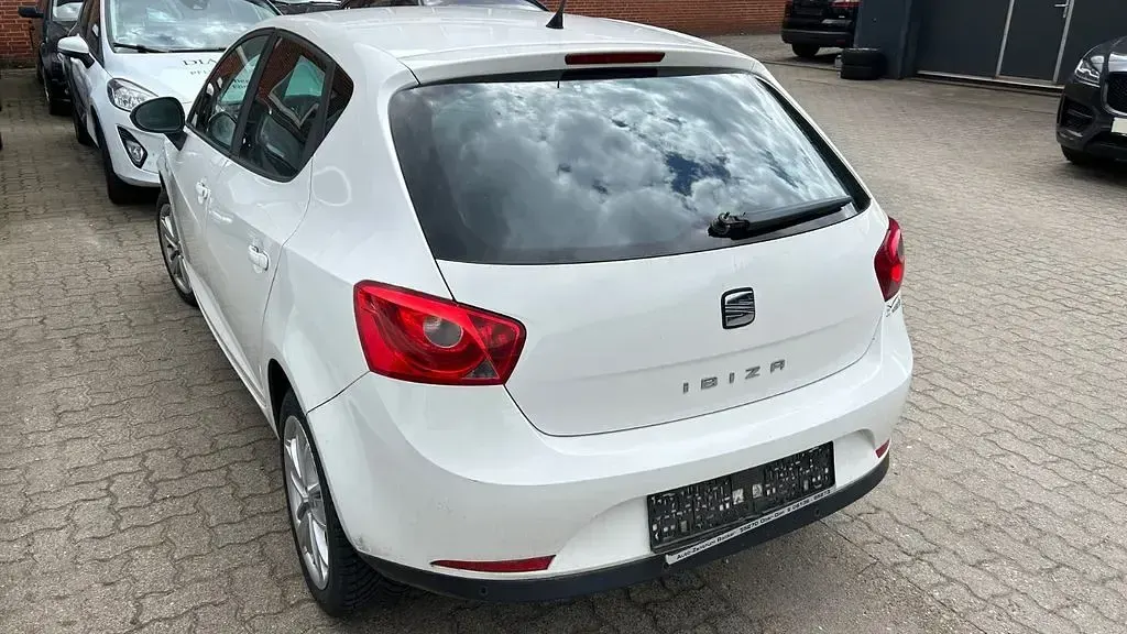 Gebraucht Seat Ibiza Style 86 PS (63 kW) 2010 Weiß Limousine
