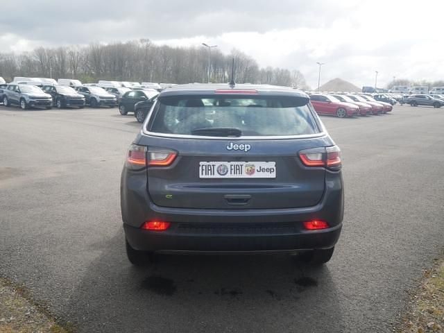 Gebraucht Jeep Compass Altitude 131 PS (96 kW) 2024 Graphite grey metallic (grau) SUV