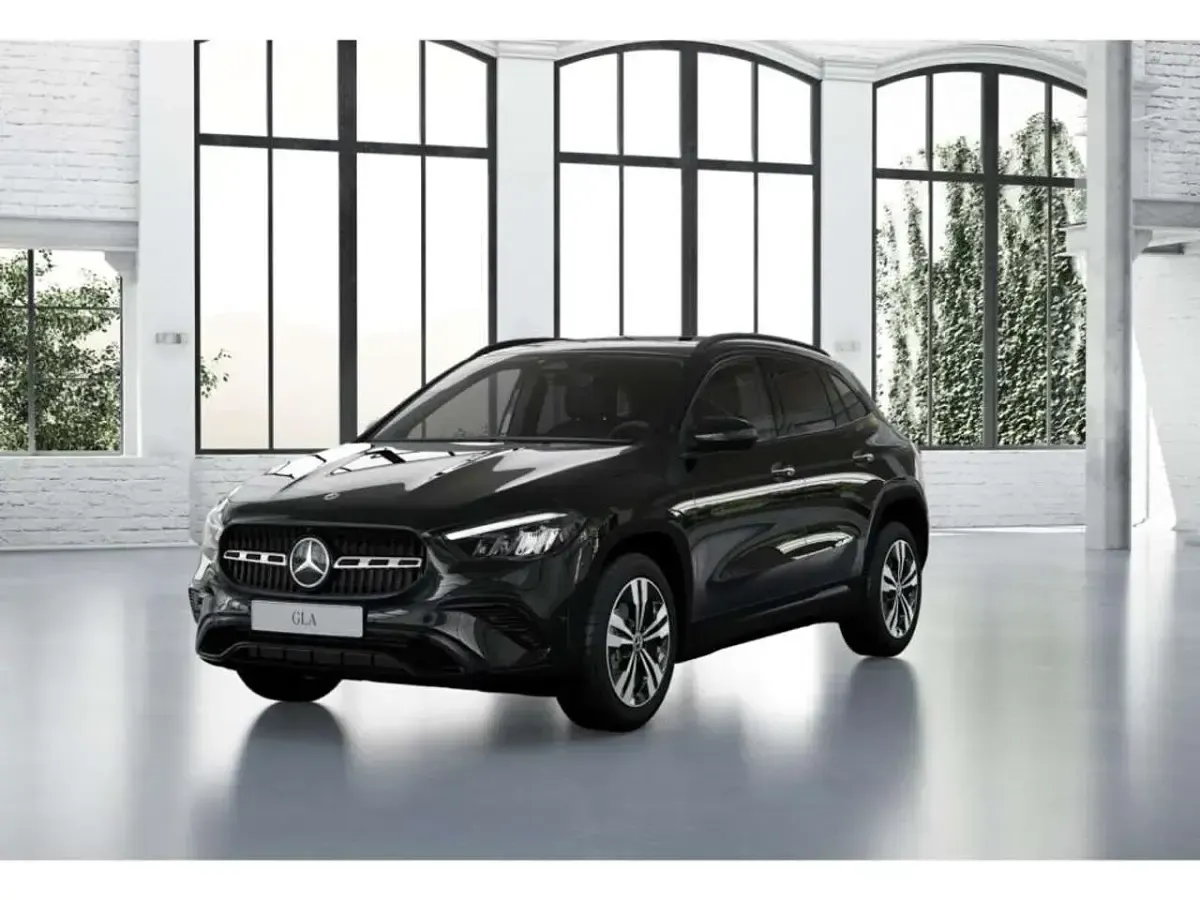 Usata Mercedes GLA200 Progressive 163 CV (119 kW) 2026 Nero SUV