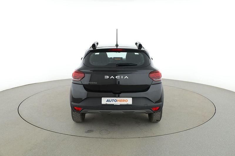 Gebraucht Dacia Sandero Expression 91 PS (66 kW) 2024 Schwarz Limousine