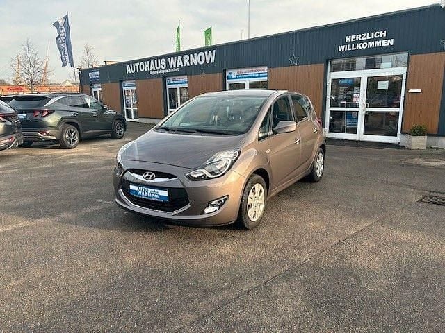 Braun Gebraucht 2014 Hyundai ix20 Trend Kleinwagen | 6.990 € (Fairer Preis) - Bild 1/4