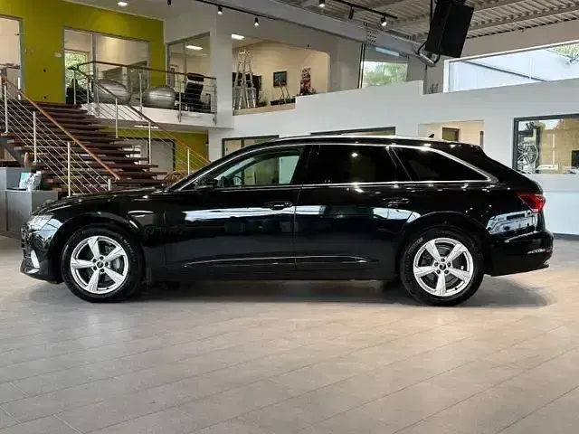 Gebraucht Audi A6 Ambiente 204 PS (150 kW) 2022 Mythosschwarz Kombi