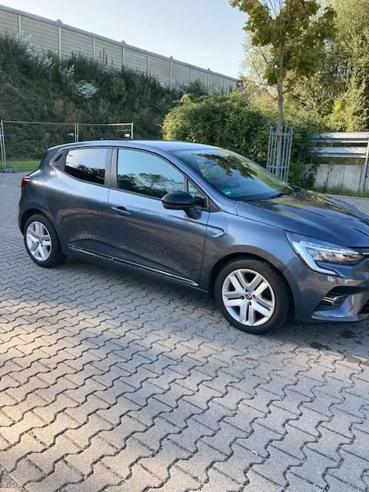 Gebraucht Renault Clio Zen 91 PS (66 kW) 2021 Grau Kleinwagen