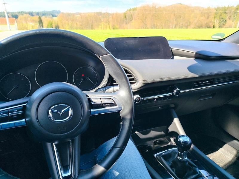 Gebraucht Mazda 3 116 PS (85 kW) 2021 Grau Kleinwagen