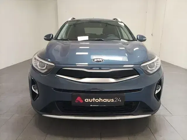 Używany Kia Stonic Vision 101 KM (74 kW) 2020 Niebieski SUV