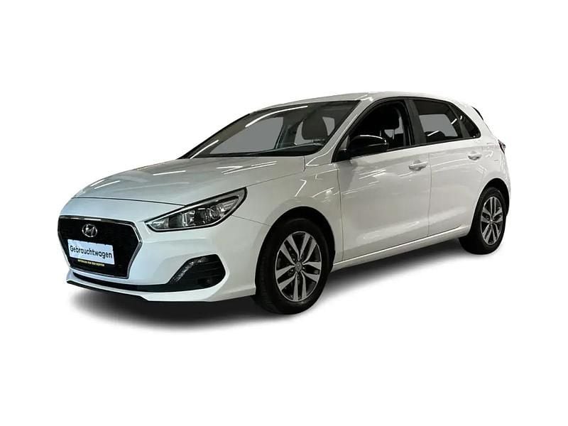 Weiß Gebraucht 2020 Hyundai i30 YES! Limousine | 17.490 € - Bild 1/4