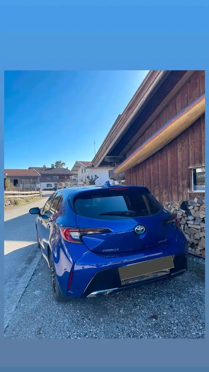 Gebraucht Toyota Corolla Team 140 PS (102 kW) 2024 Blau Limousine