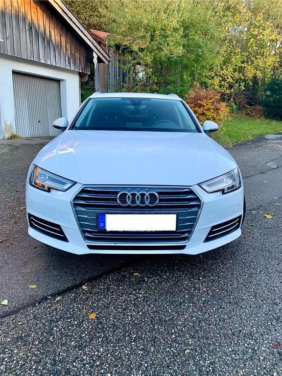 Gebraucht Audi A4 Sport 150 PS (110 kW) 2018 Weiß Kombi