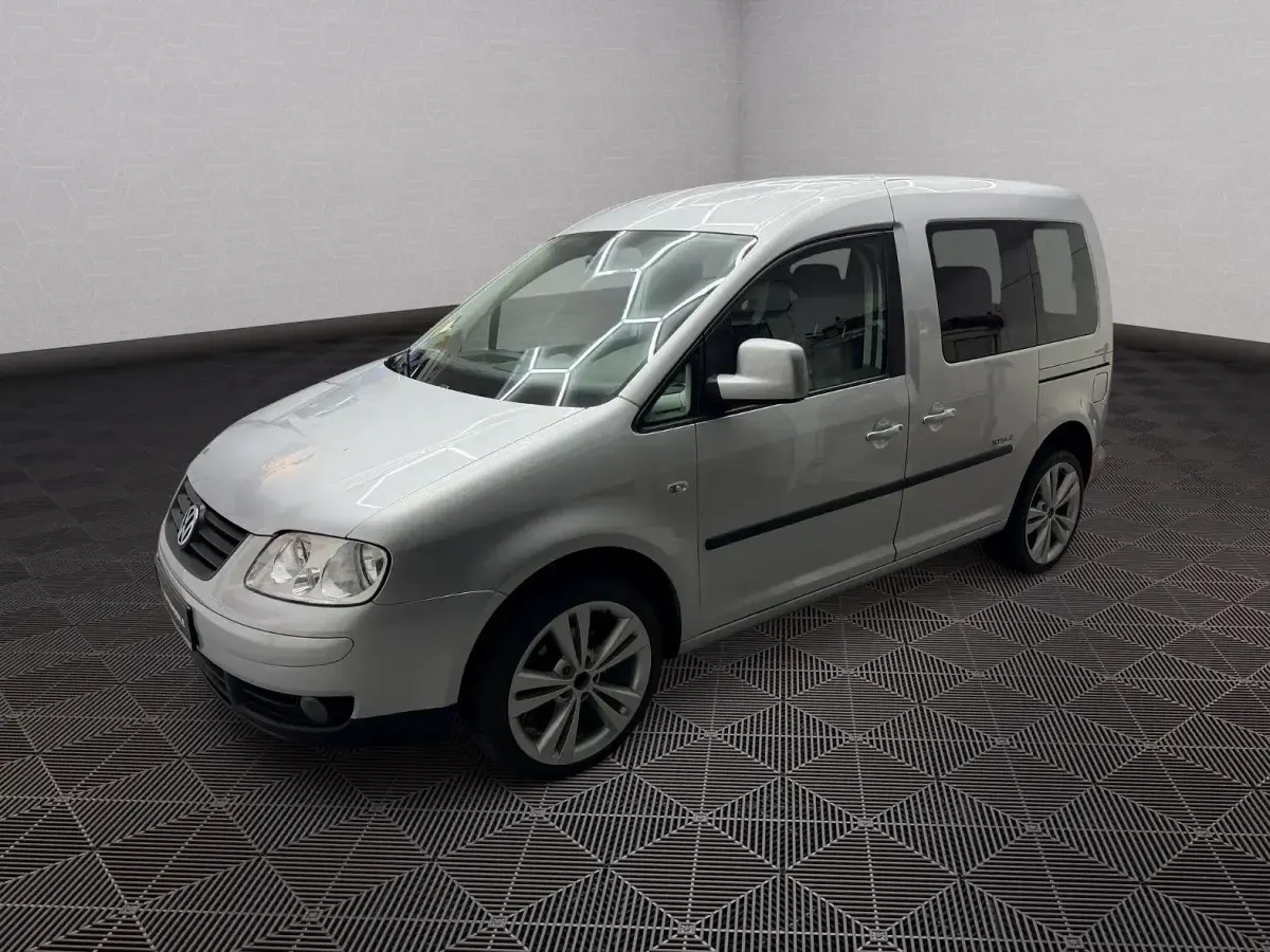 Gebraucht VW Caddy Style 102 PS (75 kW) 2009 Silber Van / Kleinbus