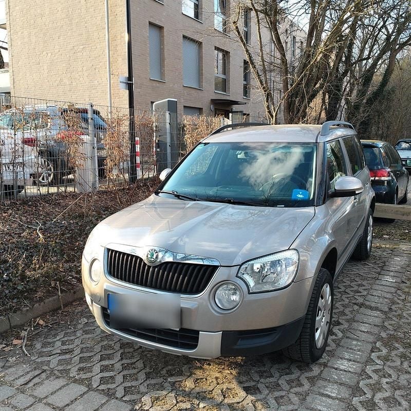 Gebraucht Skoda Yeti 105 PS (77 kW) 2012 Silber SUV