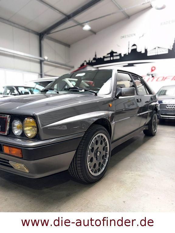 Second-hand Lancia Delta 200 CP (147 kW) 1992 Gri Hatchback