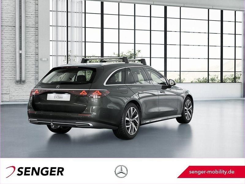 Gebraucht Mercedes E300 Avantgarde 313 PS (230 kW) 2025 Grau Limousine