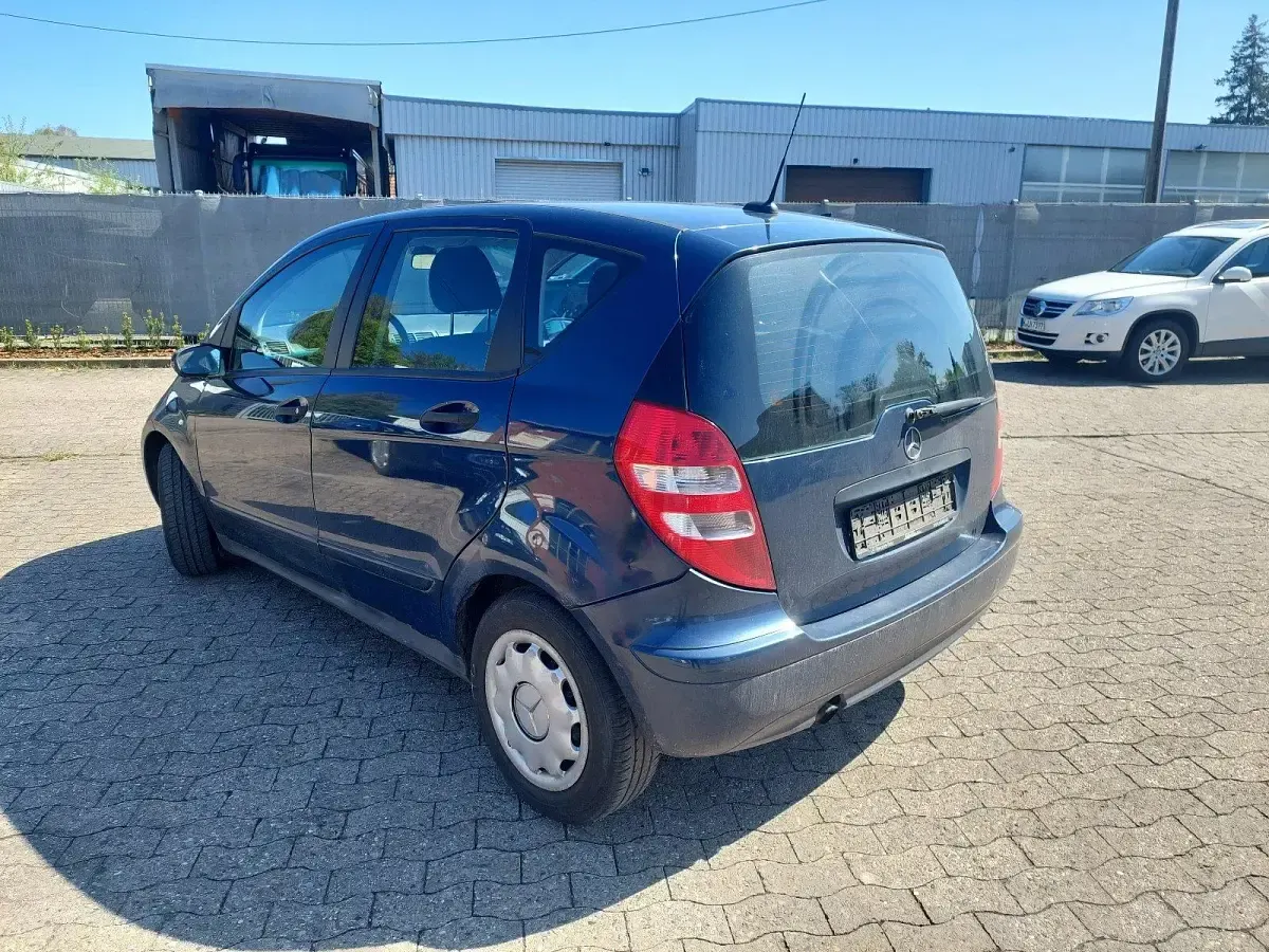 Gebraucht Mercedes A150 95 PS (69 kW) 2004 Blau Kleinwagen