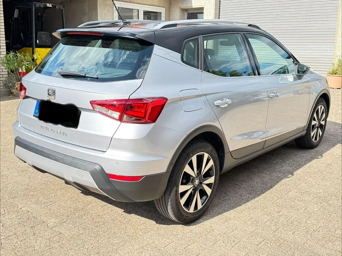 Gebraucht Seat Arona XCELLENCE 116 PS (85 kW) 2020 Silber SUV