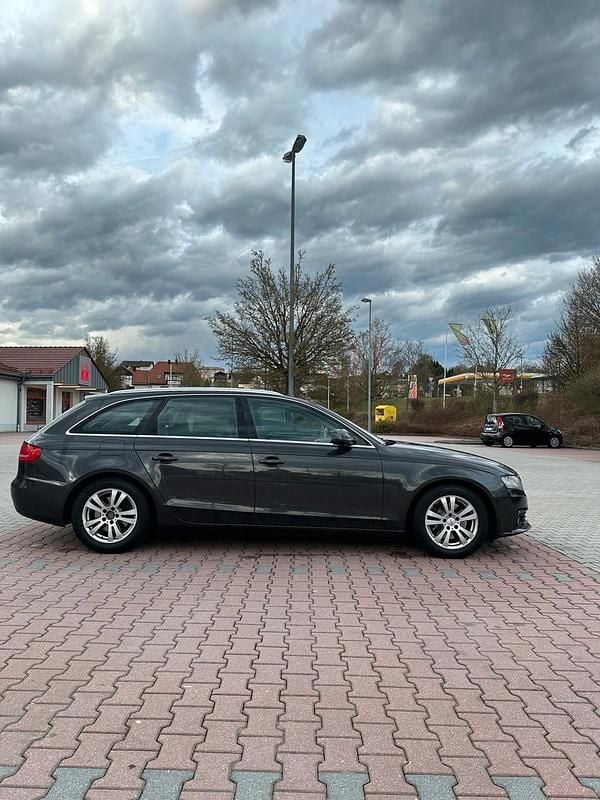 Gebraucht Audi A4 136 PS (100 kW) 2010 Braun Kombi