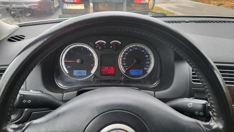 Gebraucht VW Golf IV 105 PS (77 kW) 2006 Silber Kombi