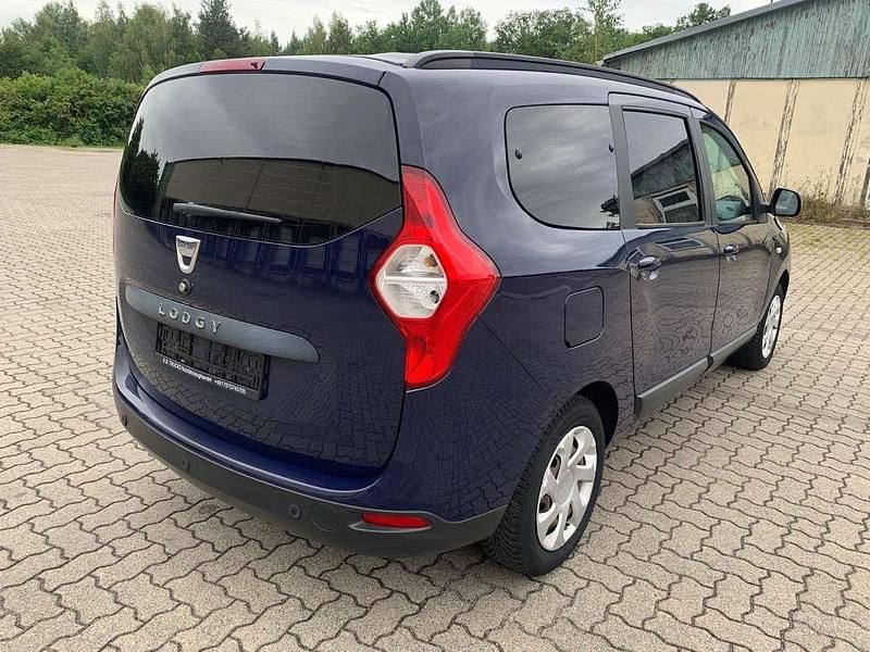 Gebraucht Dacia Lodgy Lauréate 102 PS (75 kW) 2017 Blau Van / Kleinbus