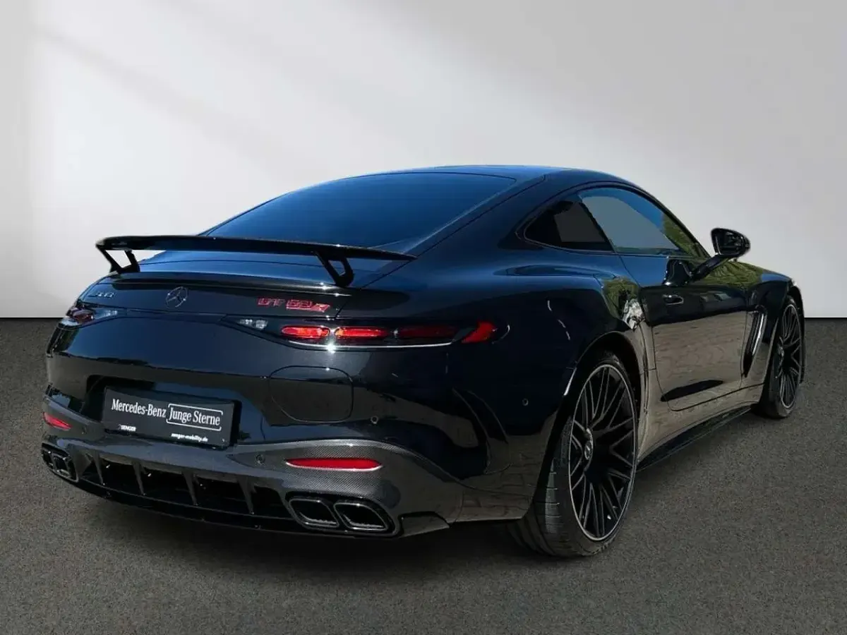 Gebraucht Mercedes AMG GT63 S E Performance AMG 816 PS (600 kW) 2025 Lack obsidianschwarz Coupé