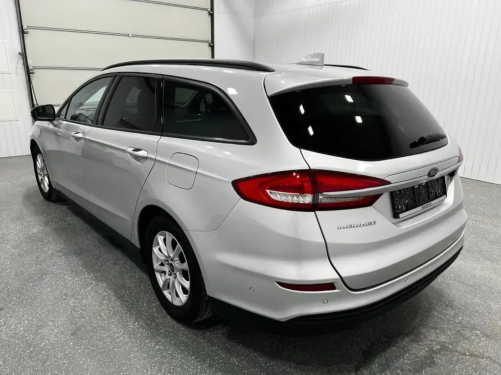 Gebraucht Ford Mondeo 150 PS (110 kW) 2020 Polarsilber (pnzjb0) (metallic) Kombi