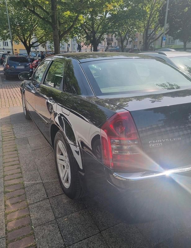 Gebraucht Chrysler 300C 218 PS (160 kW) 2008 Schwarz Limousine