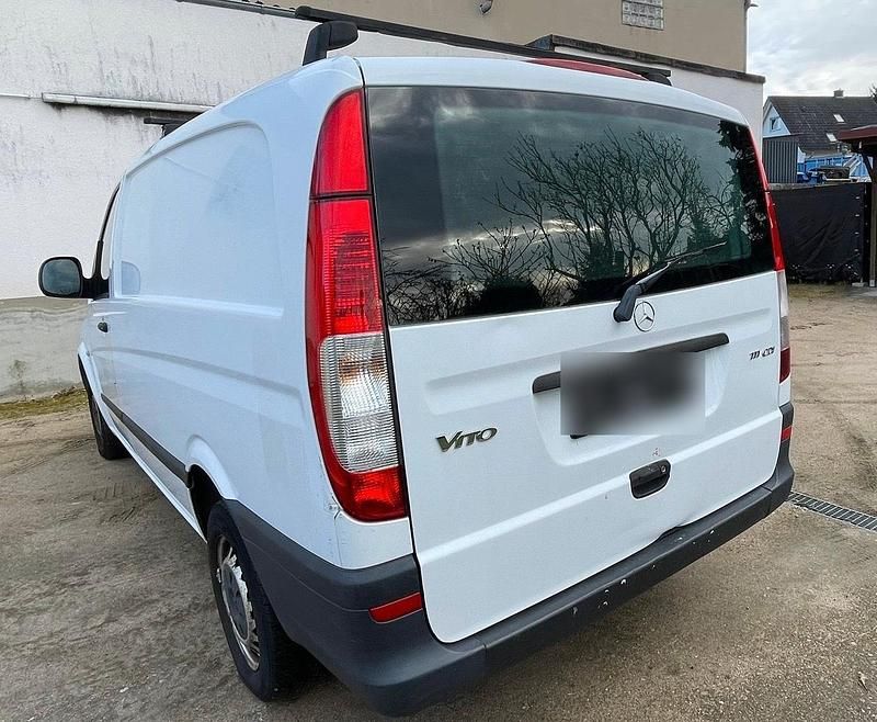 Gebraucht Mercedes Vito 116 PS (85 kW) 2009 Weiß Van