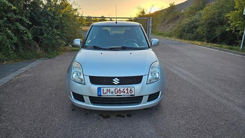 Grau Gebraucht 2008 Suzuki Swift Club Kleinwagen | 2.999 € (Fairer Preis) - Bild 1/4